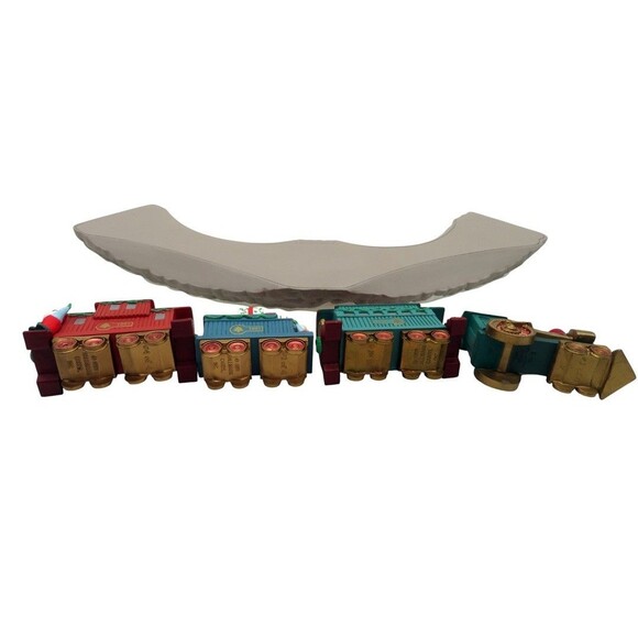 Hallmark Claus & Co Railroad Collection 4 Train Cars And Trestle Display Stand - Picture 8 of 8